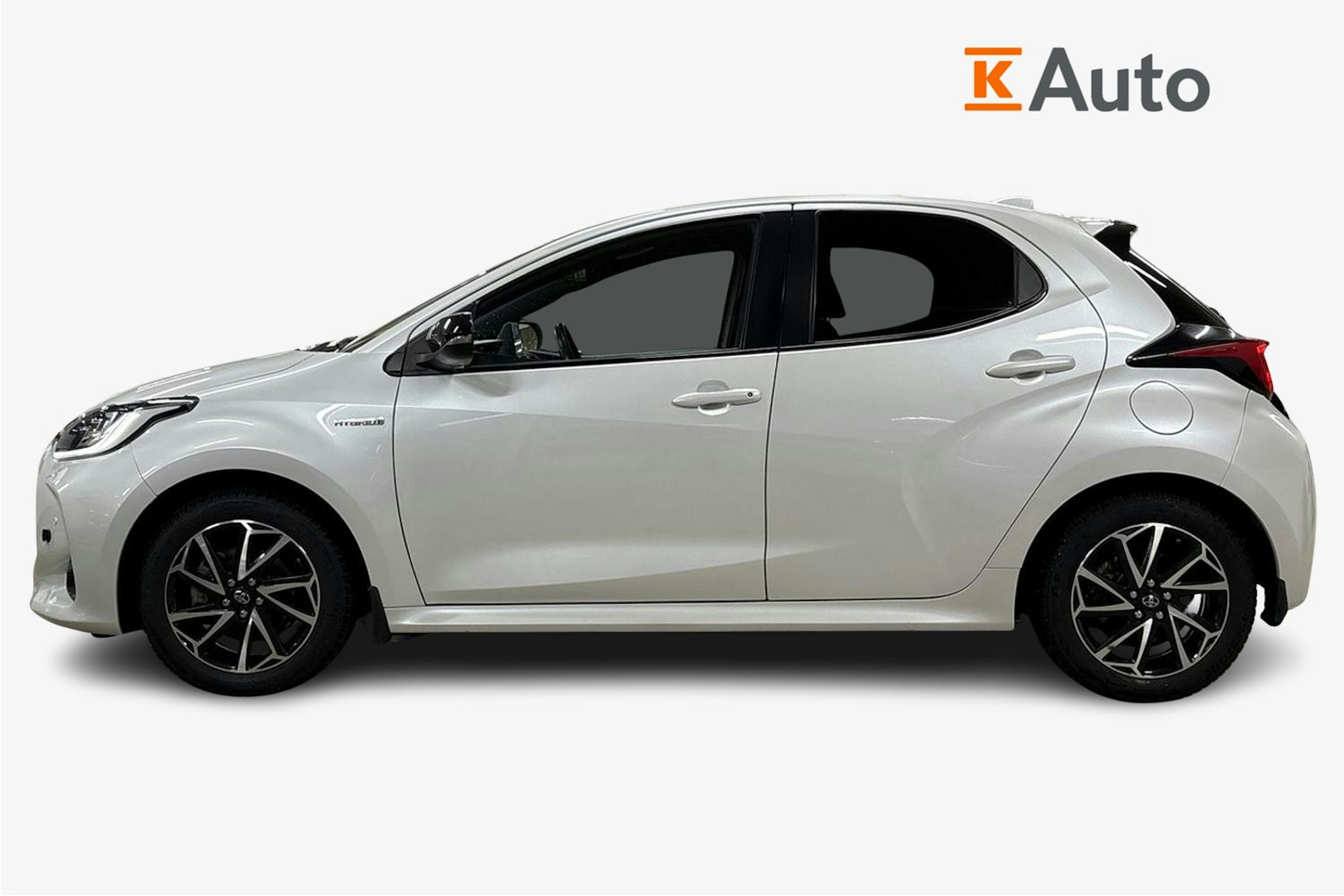 valkoinen Toyota Yaris 2021 kuva 6.