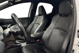 valkoinen Toyota Yaris 2021 kuva 9.