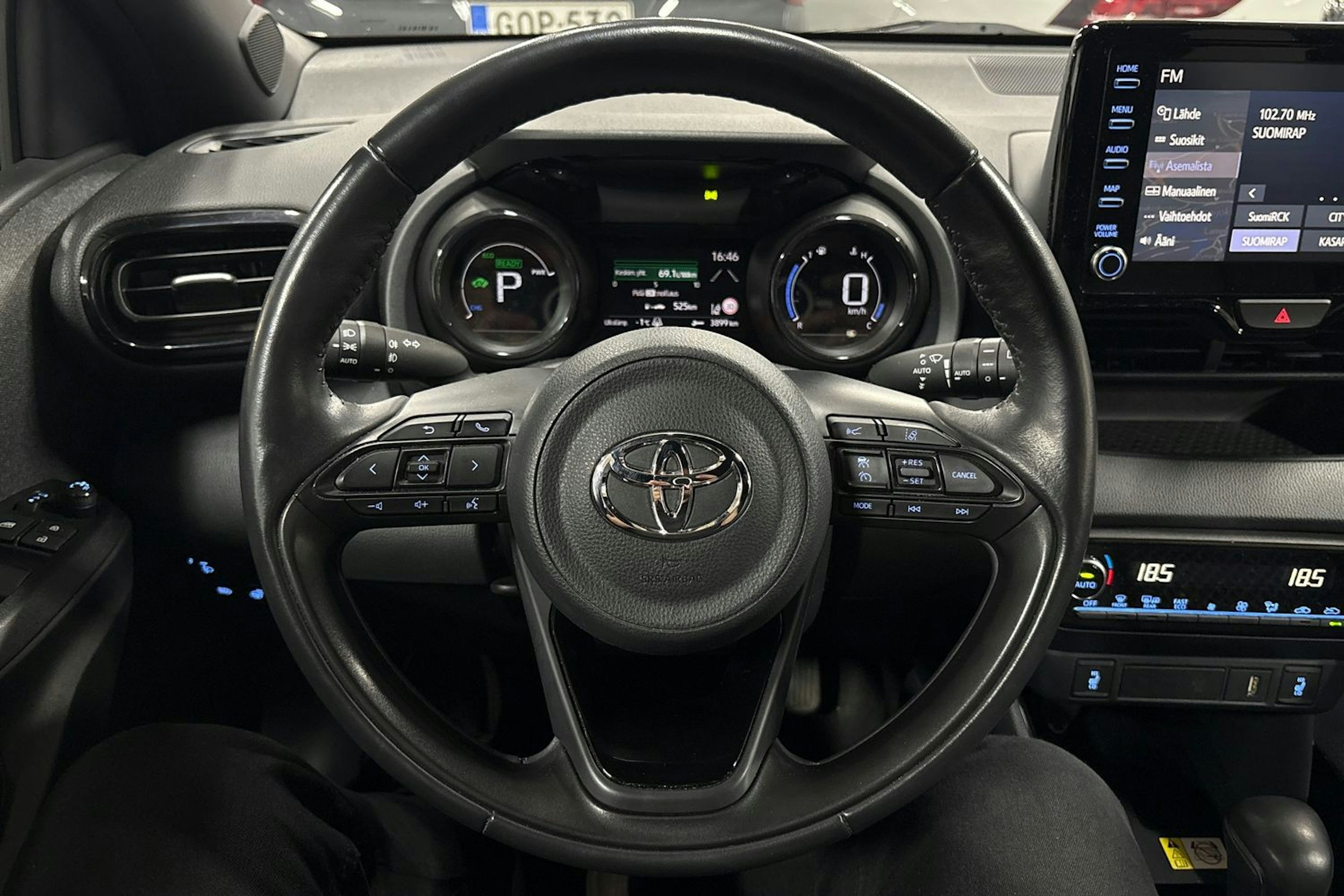 valkoinen Toyota Yaris 2021 kuva 15.
