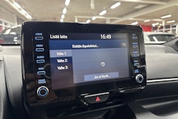 valkoinen Toyota Yaris 2021 kuva 22.