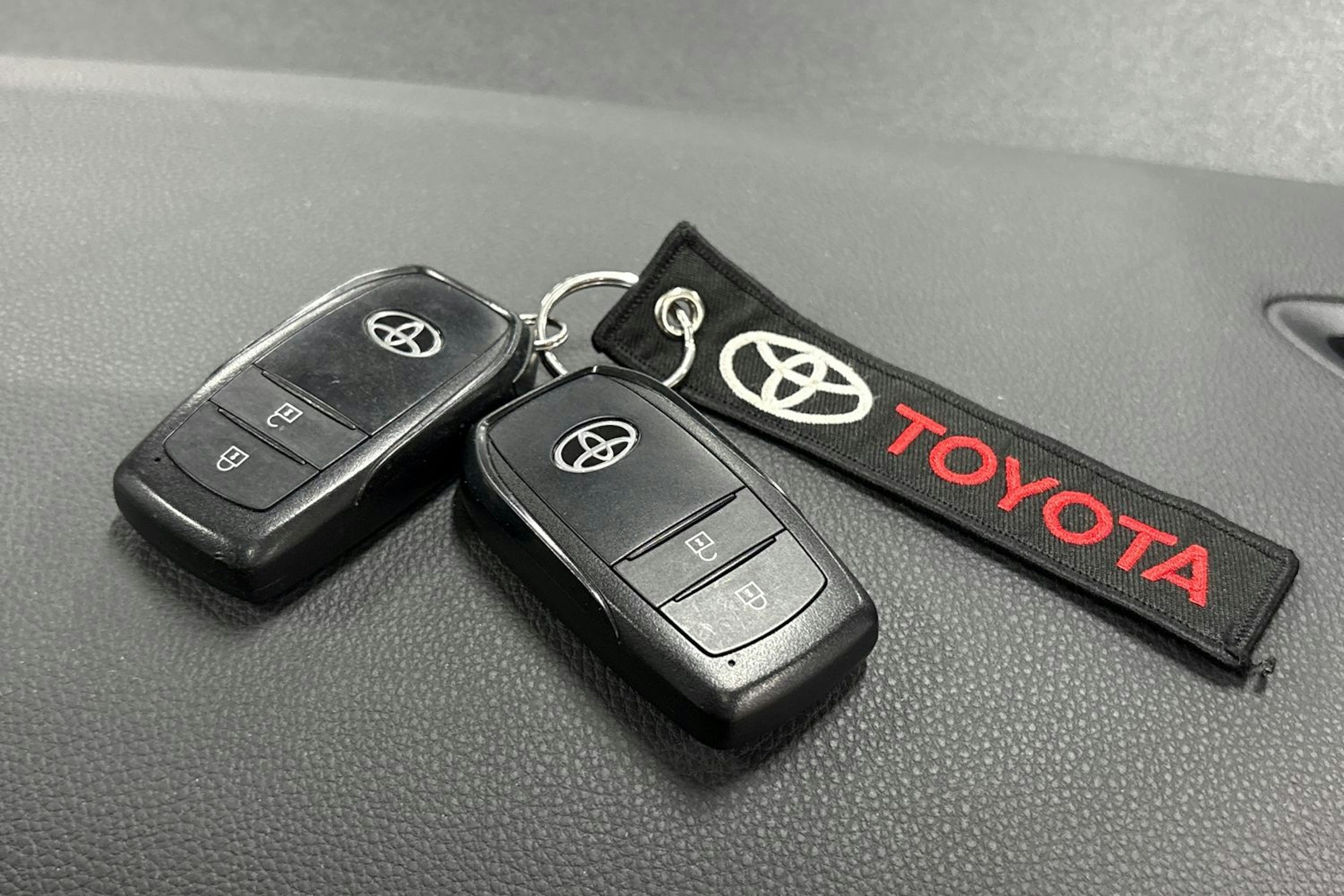 valkoinen Toyota Yaris 2021 kuva 31.