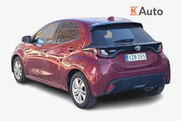 punainen Toyota Yaris 2021 kuva 2.
