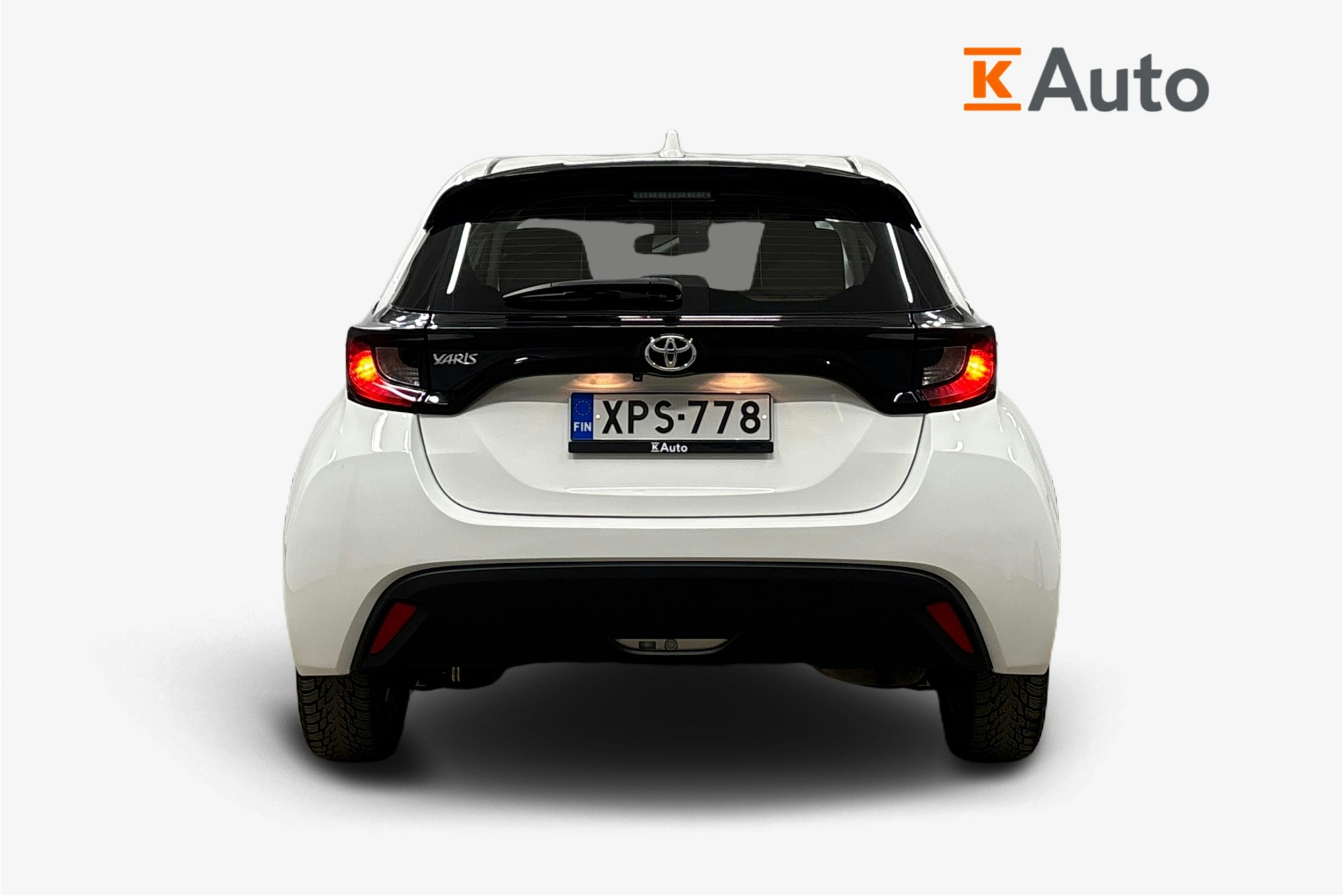 valkoinen Toyota Yaris 2021 kuva 3.