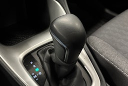 valkoinen Toyota Yaris 2021 kuva 24.