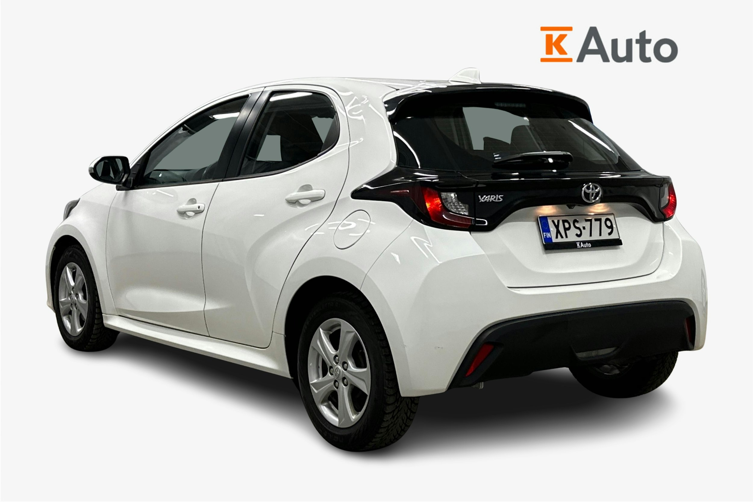 valkoinen Toyota Yaris 2021 kuva 2.