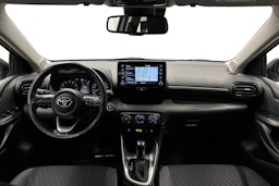 valkoinen Toyota Yaris 2021 kuva 9.