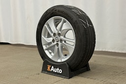 valkoinen Toyota Yaris 2021 kuva 13.