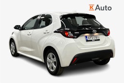 valkoinen Toyota Yaris 2021 kuva 2.