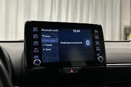 valkoinen Toyota Yaris 2021 kuva 22.