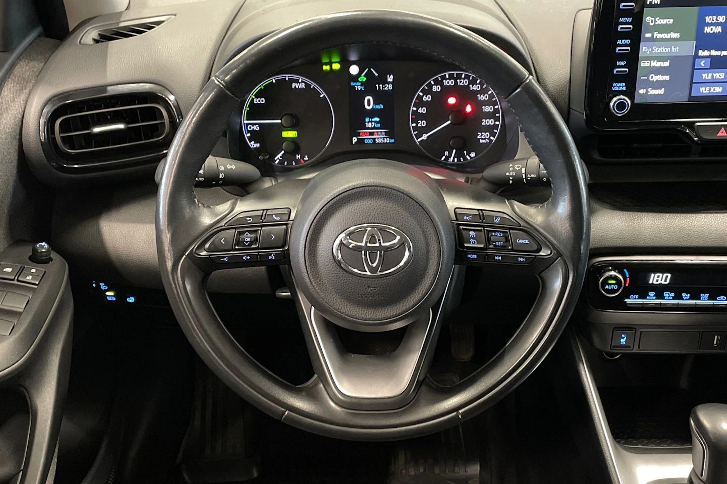 hopea Toyota Yaris 2021 kuva 12.