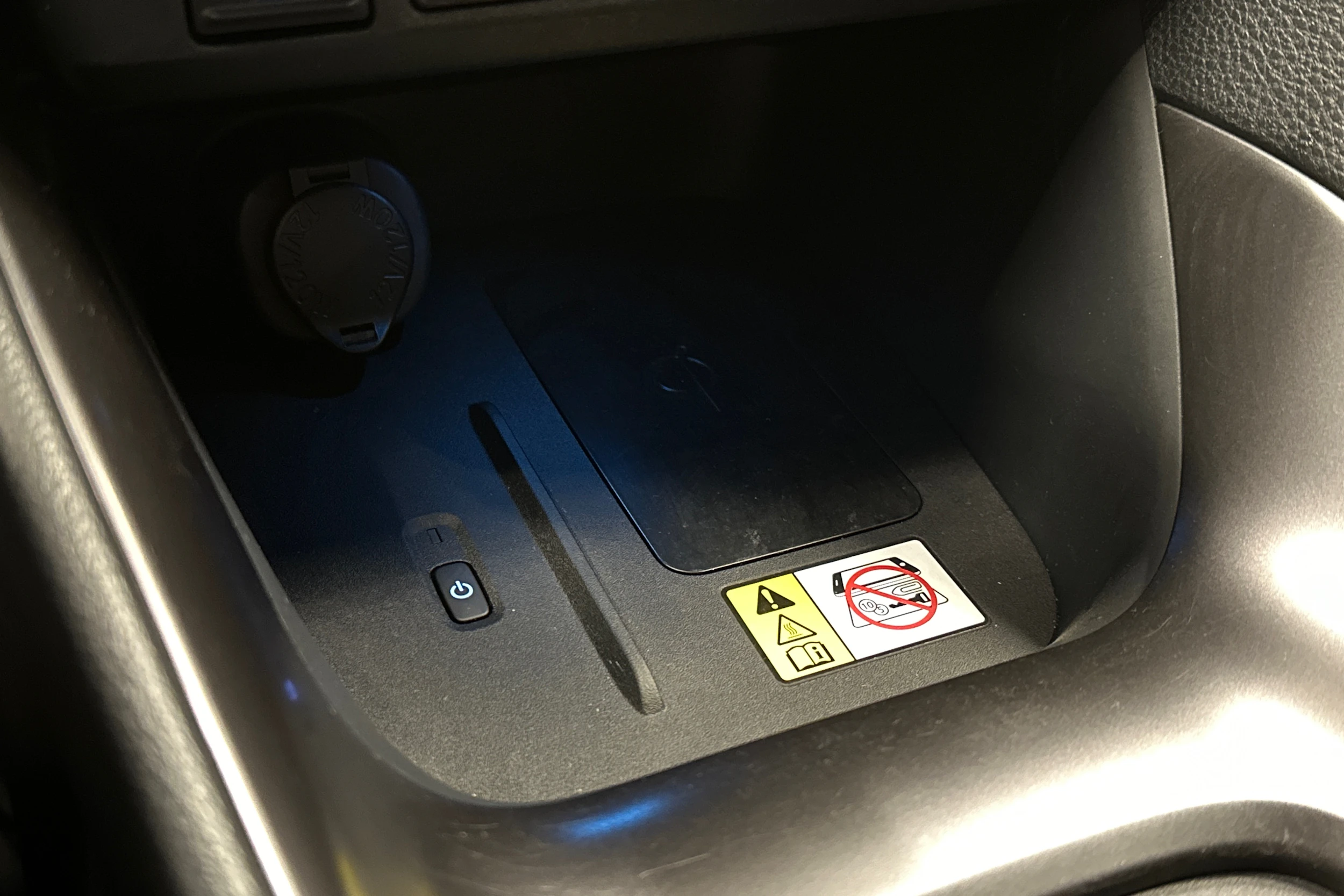 harmaa Toyota Yaris 2022 kuva 26.