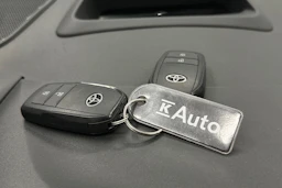 harmaa Toyota Yaris 2022 kuva 29.