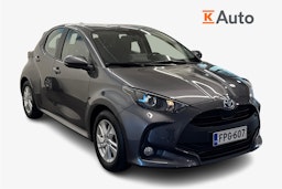 harmaa Toyota Yaris 2022 kuva 1.