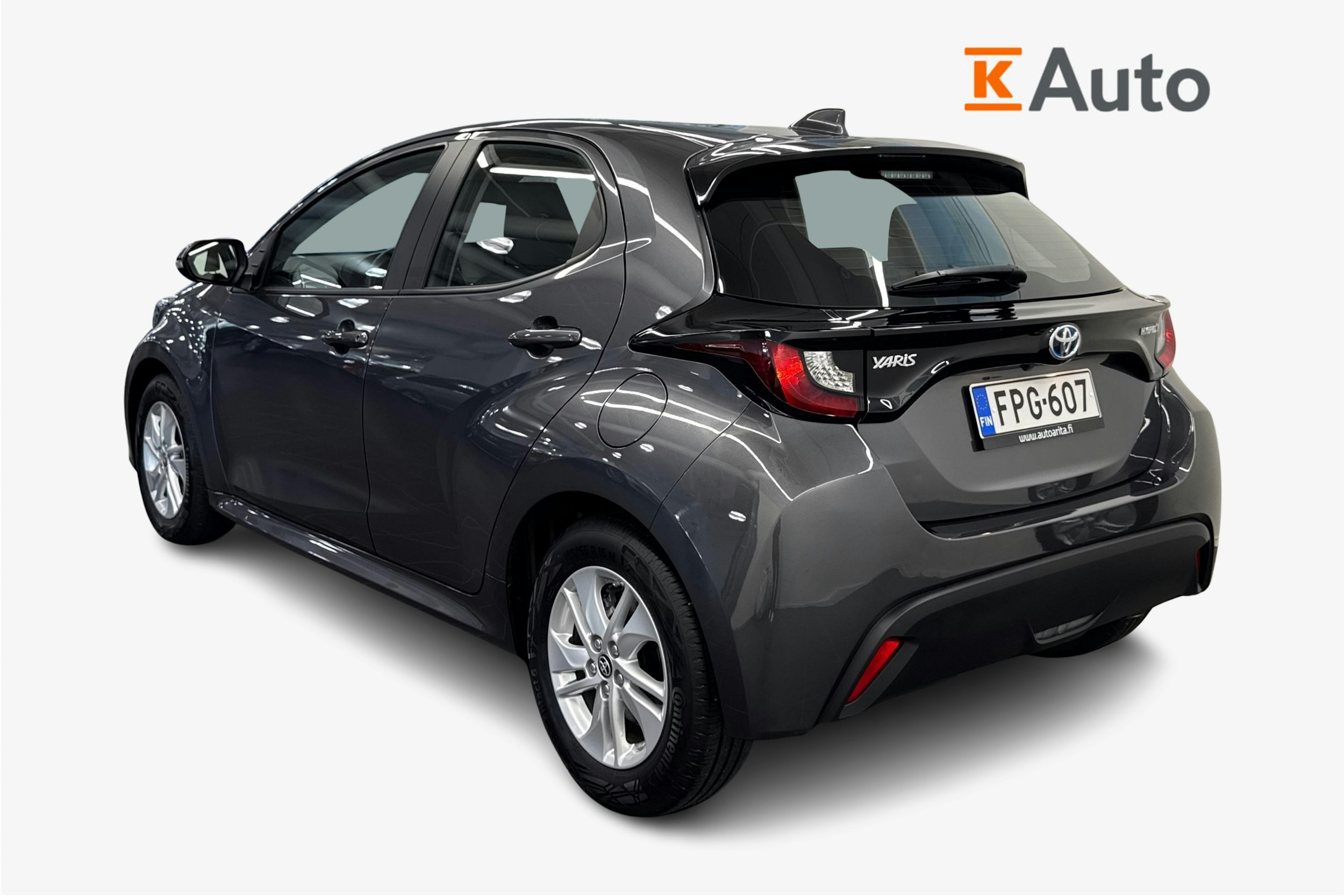 harmaa Toyota Yaris 2022 kuva 2.