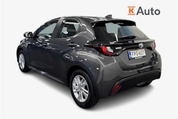 harmaa Toyota Yaris 2022 kuva 2.