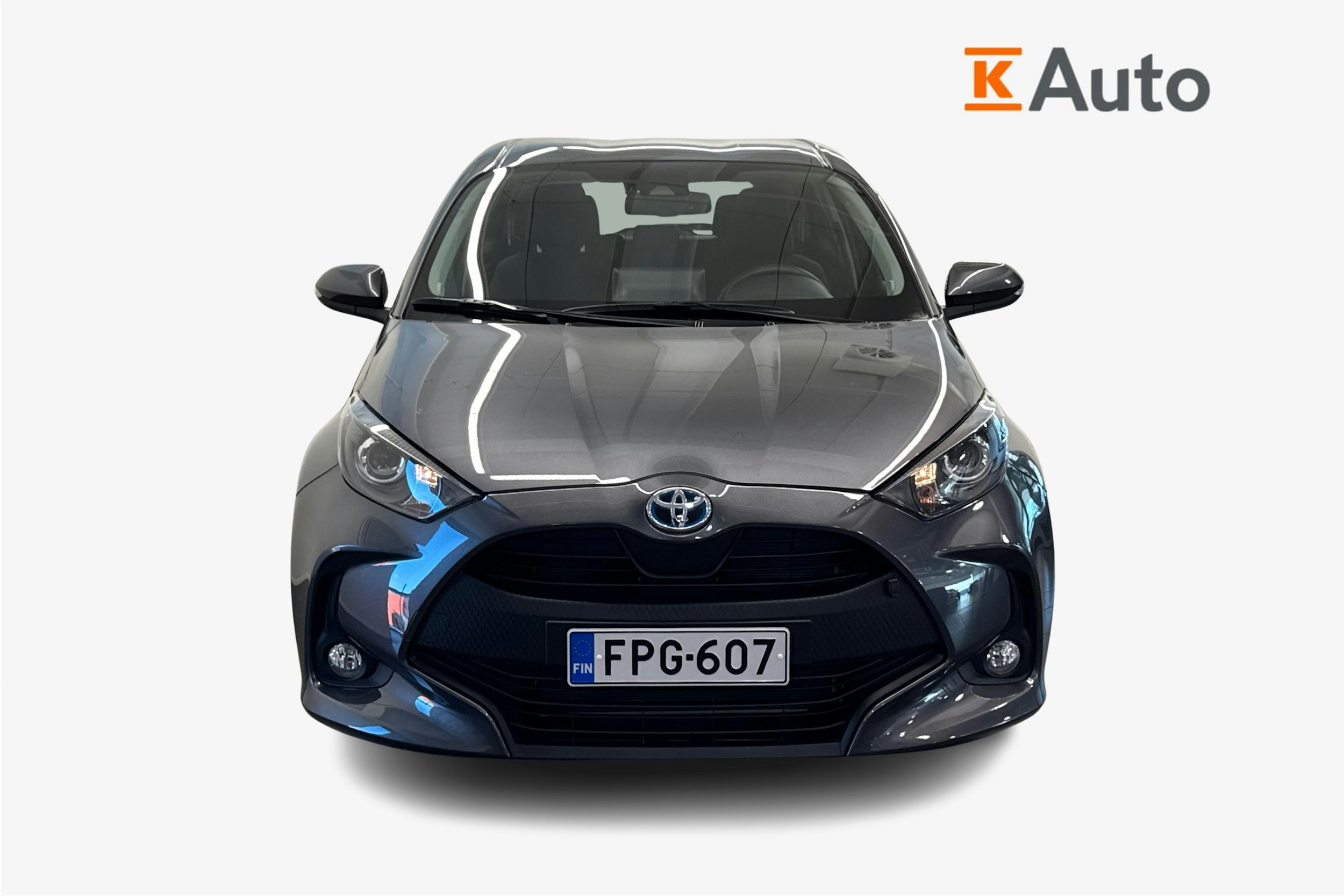harmaa Toyota Yaris 2022 kuva 5.