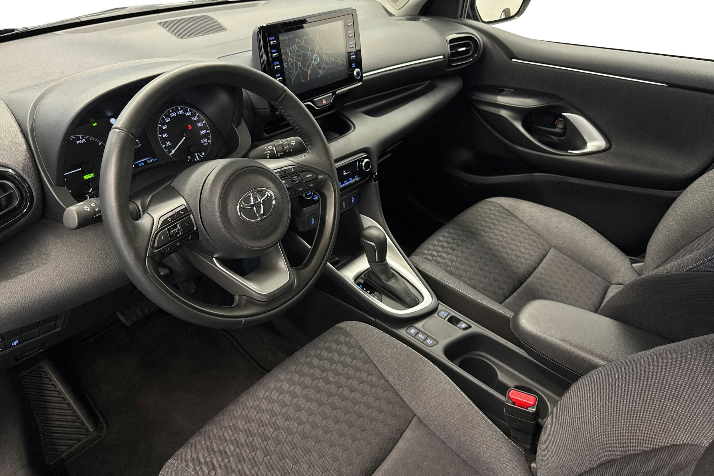 harmaa Toyota Yaris 2022 kuva 7.