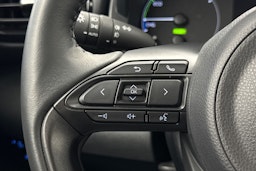harmaa Toyota Yaris 2022 kuva 20.