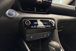 harmaa Toyota Yaris 2022 kuva 27.