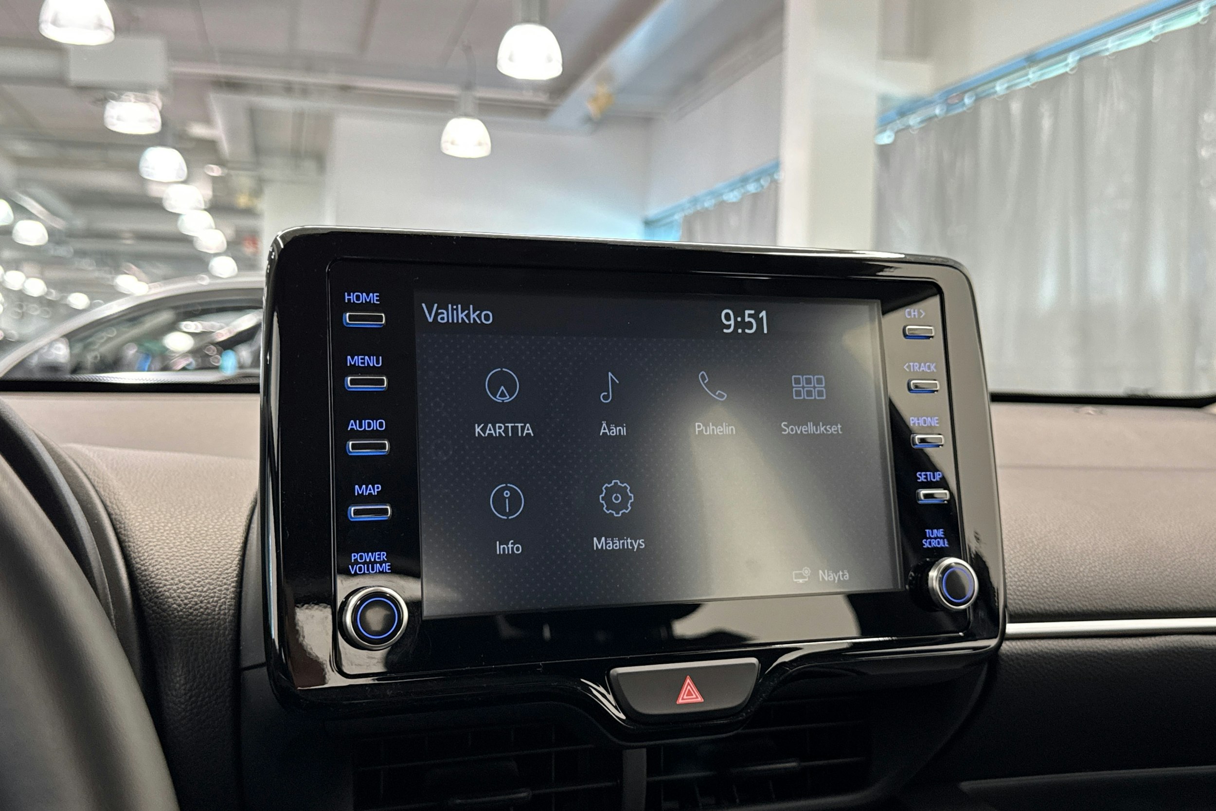 harmaa Toyota Yaris 2022 kuva 31.