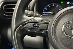 valkoinen Toyota Yaris 2022 kuva 17.