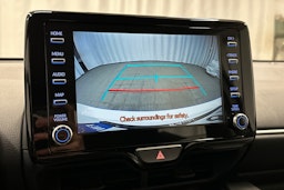 valkoinen Toyota Yaris 2022 kuva 23.