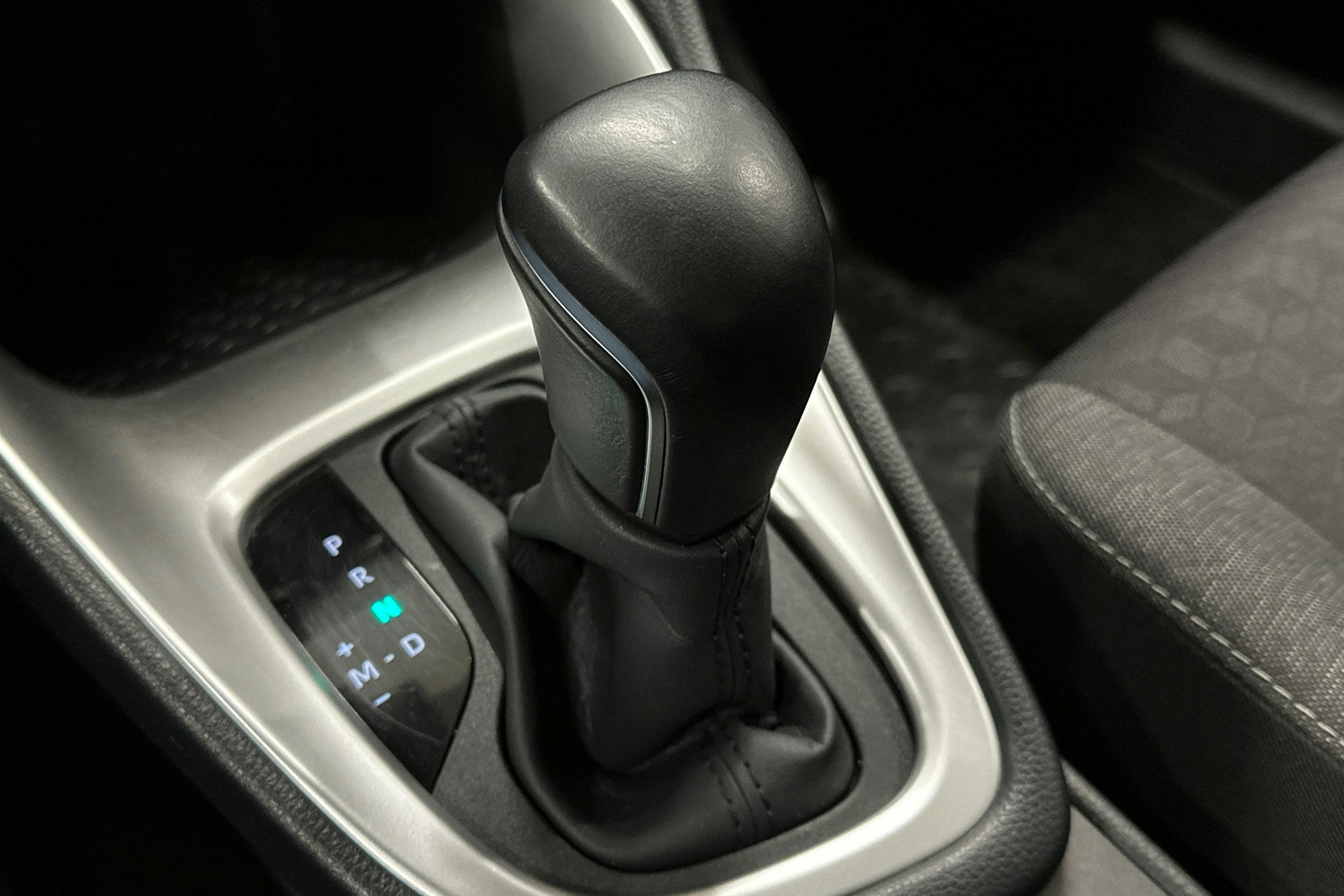 valkoinen Toyota Yaris 2022 kuva 25.