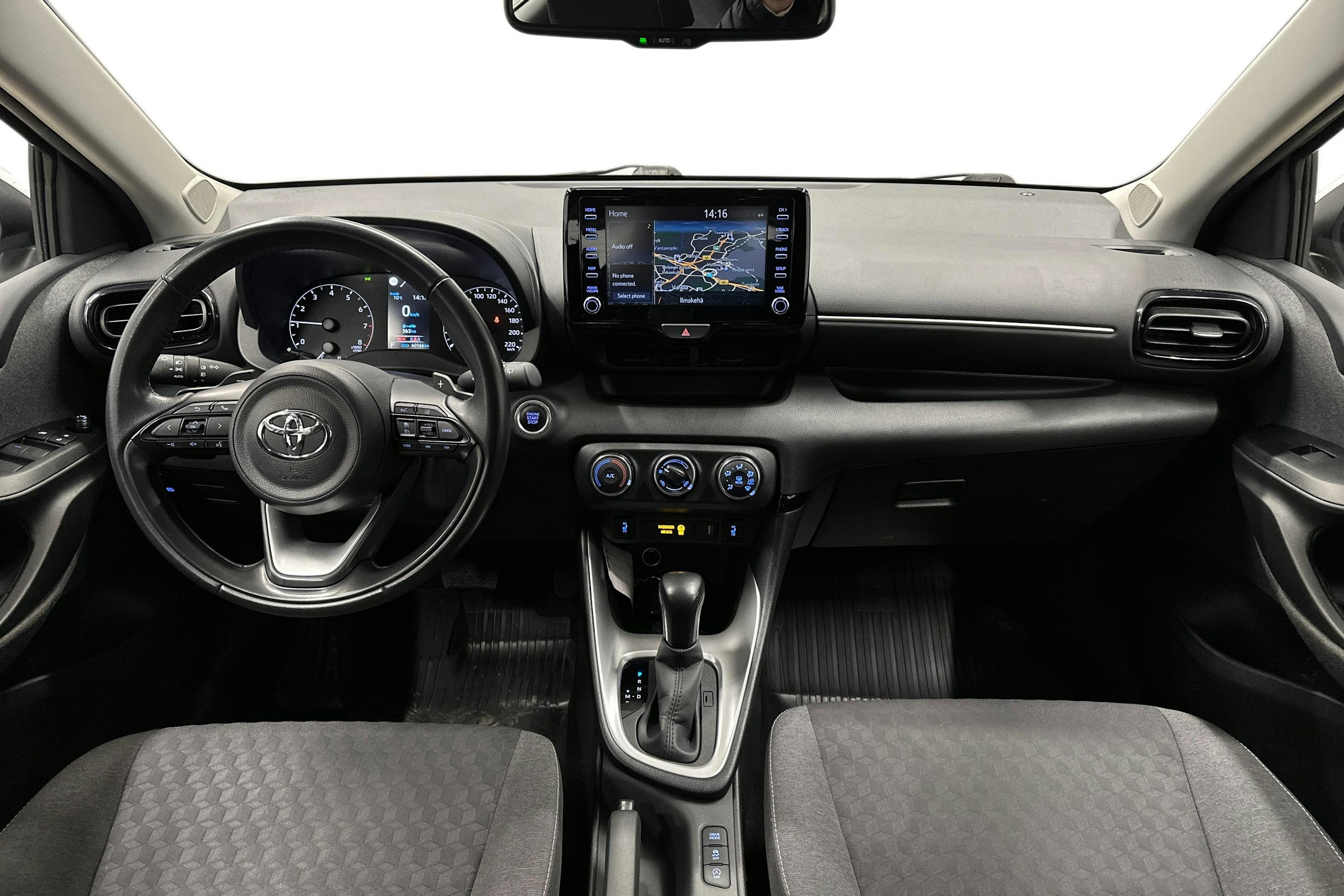 valkoinen Toyota Yaris 2022 kuva 7.