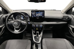 valkoinen Toyota Yaris 2022 kuva 7.