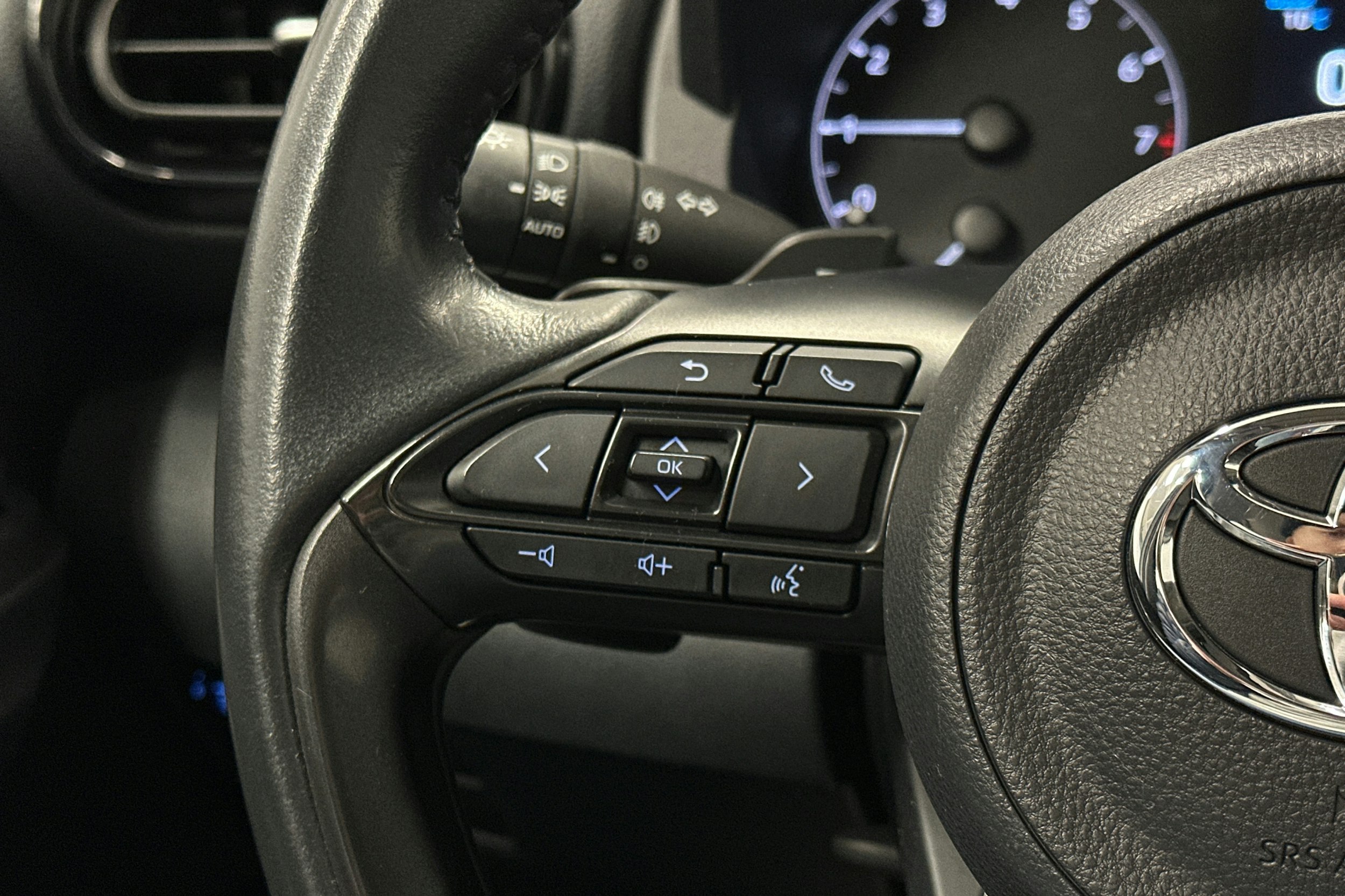 valkoinen Toyota Yaris 2022 kuva 14.