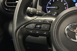 valkoinen Toyota Yaris 2022 kuva 14.