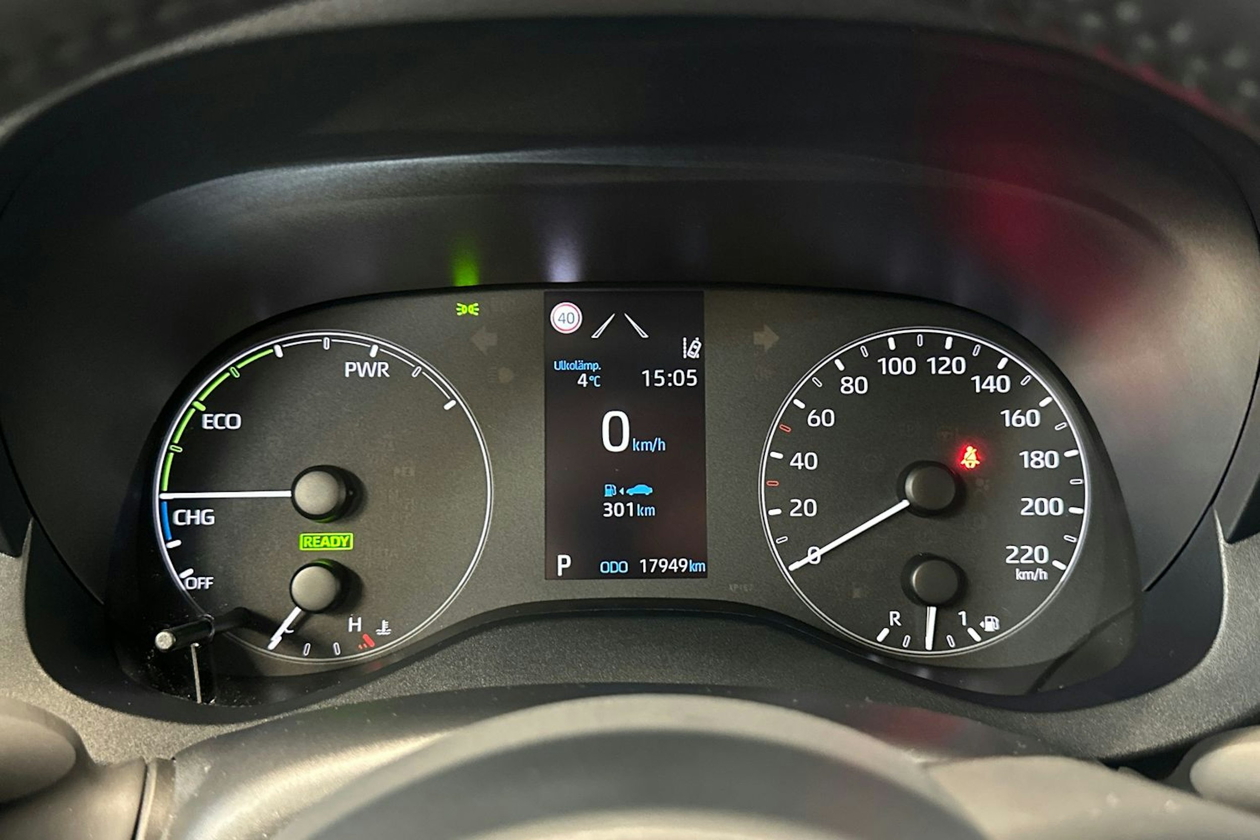 musta Toyota Yaris 2022 kuva 11.