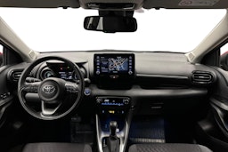 punainen Toyota Yaris 2022 kuva 7.