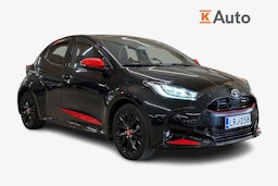 musta Toyota Yaris 2022 kuva 1.