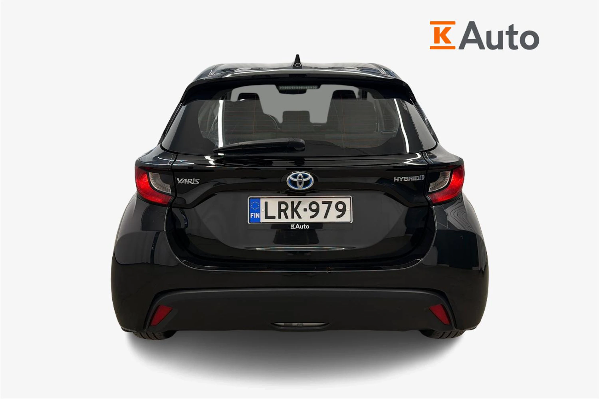 musta Toyota Yaris 2022 kuva 3.