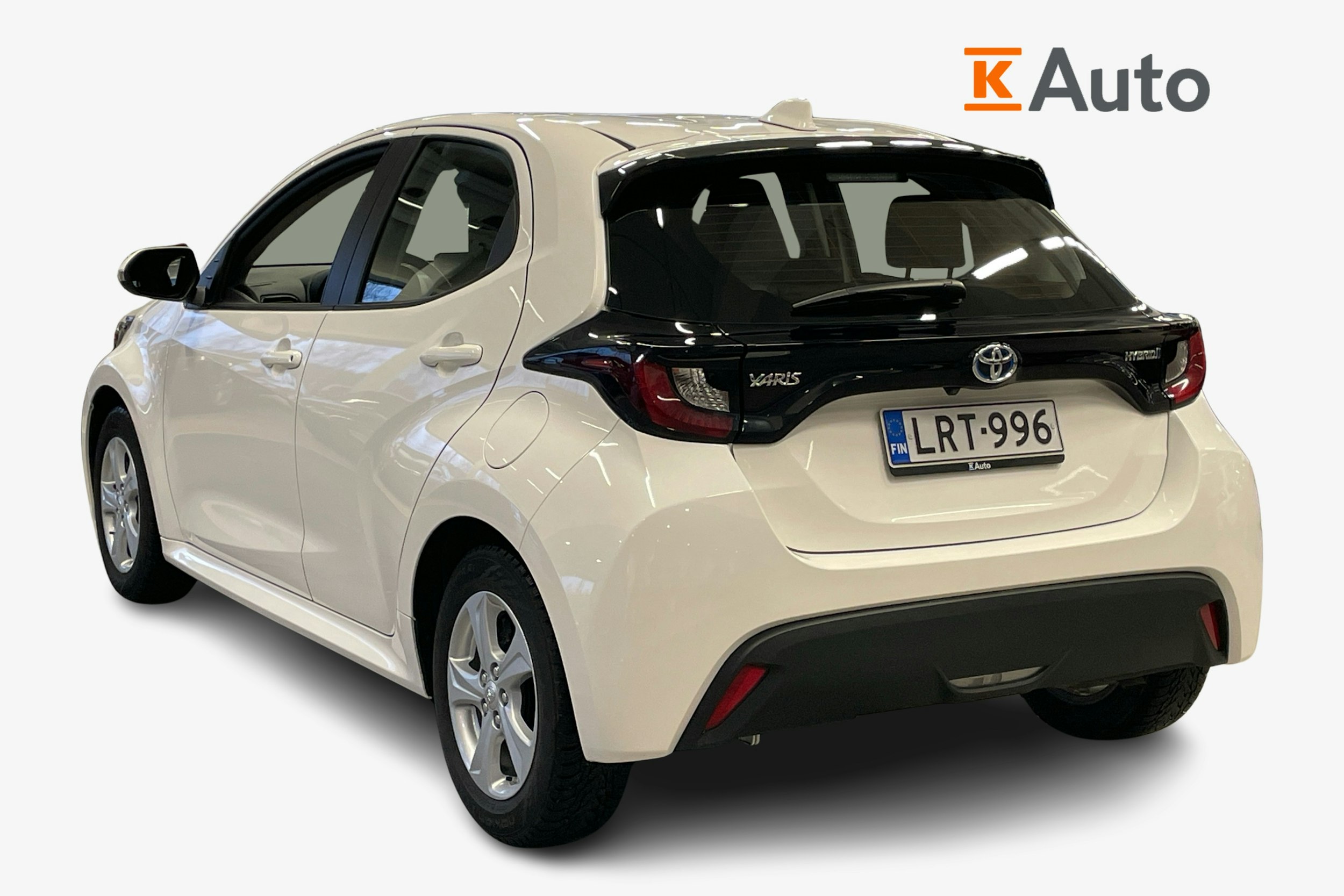 valkoinen Toyota Yaris 2022 kuva 2.