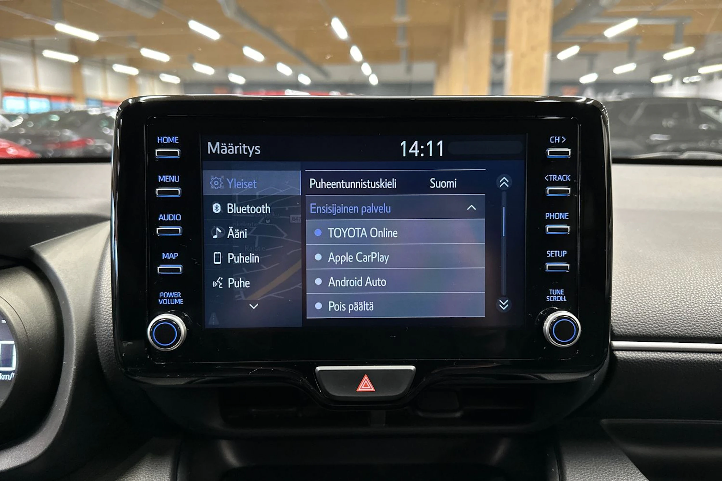 valkoinen Toyota Yaris 2022 kuva 16.