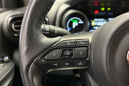 valkoinen Toyota Yaris 2022 kuva 22.