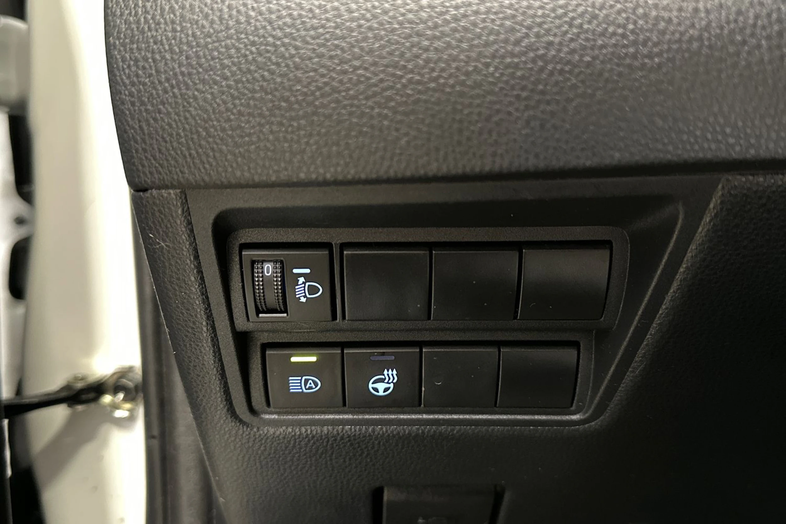 valkoinen Toyota Yaris 2022 kuva 24.