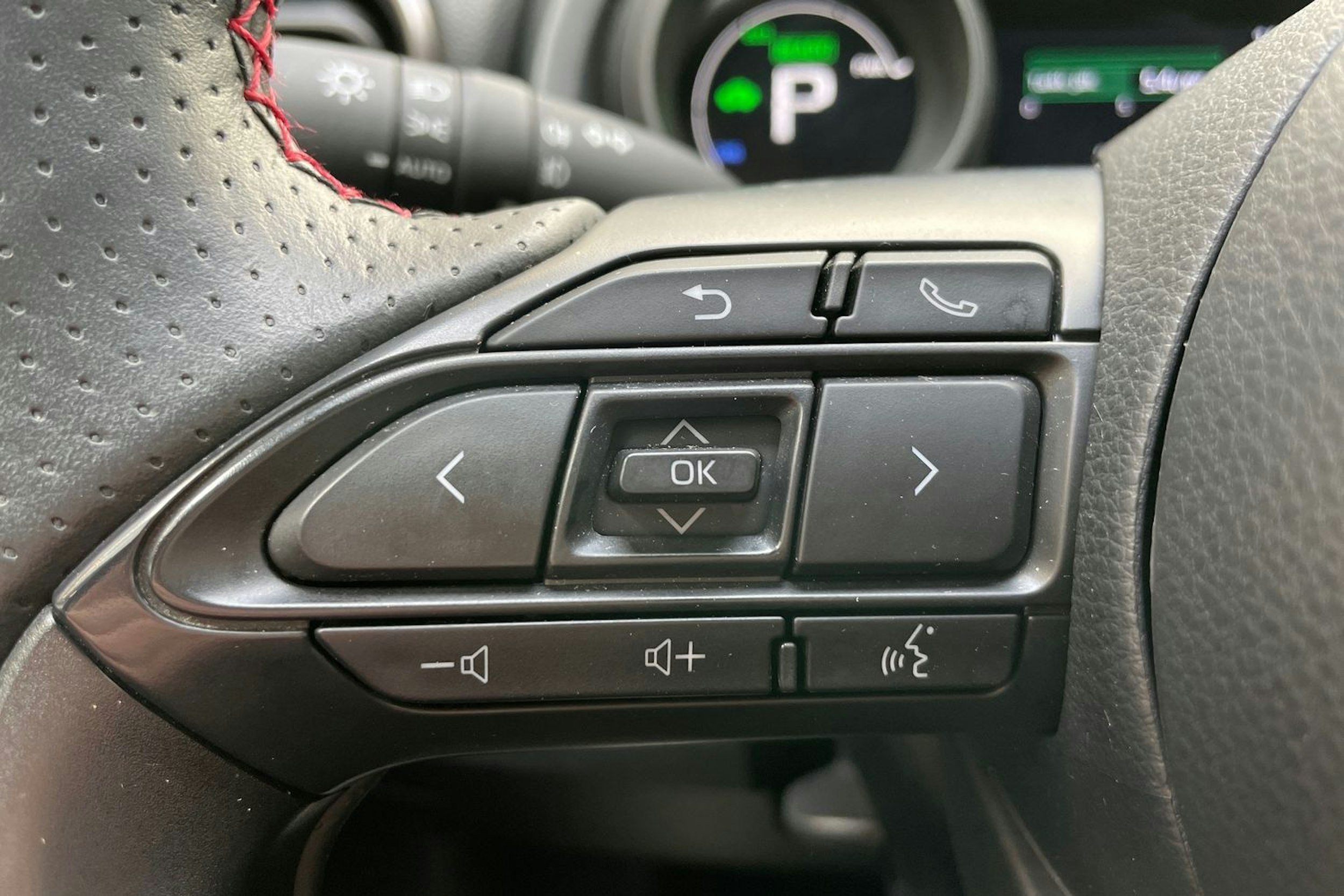 valkoinen Toyota Yaris 2022 kuva 15.