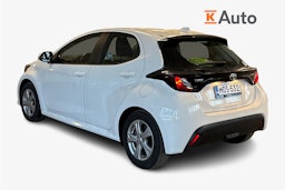 valkoinen Toyota Yaris 2022 kuva 2.