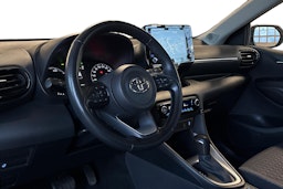 valkoinen Toyota Yaris 2022 kuva 3.