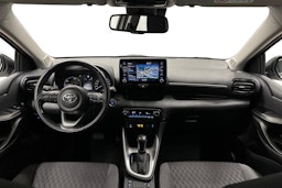 valkoinen Toyota Yaris 2022 kuva 9.