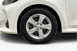 valkoinen Toyota Yaris 2022 kuva 11.