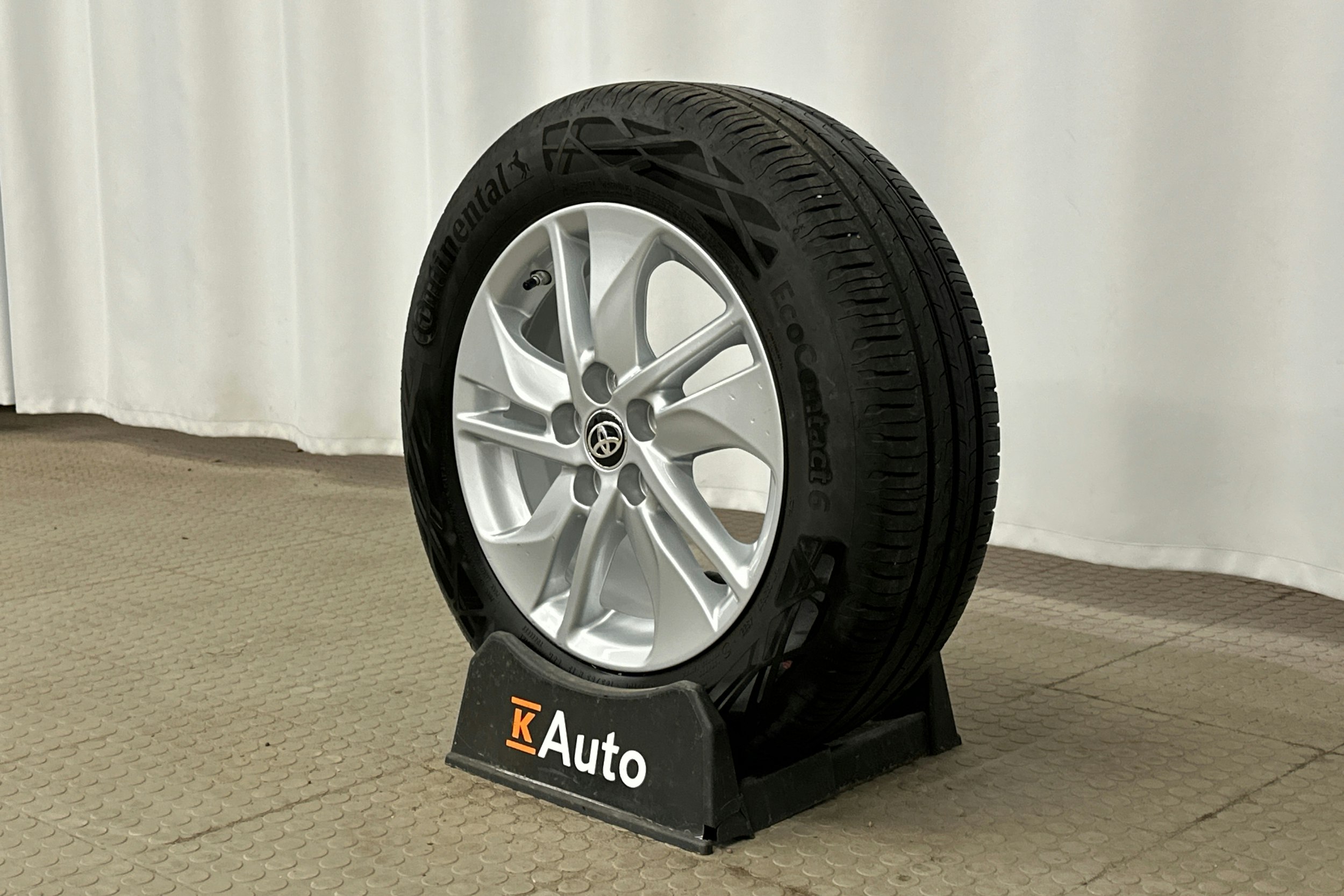 valkoinen Toyota Yaris 2022 kuva 13.