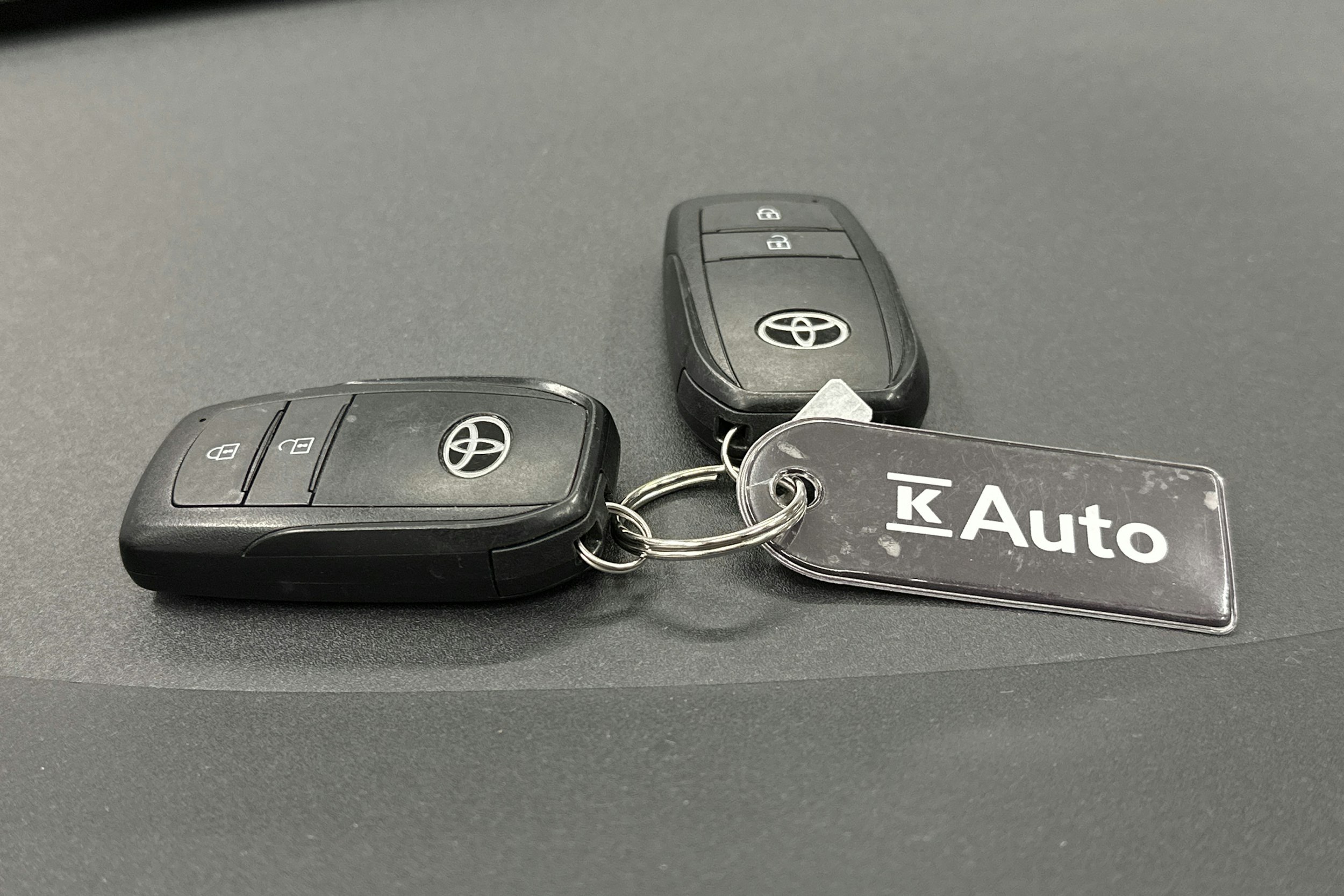 valkoinen Toyota Yaris 2022 kuva 25.