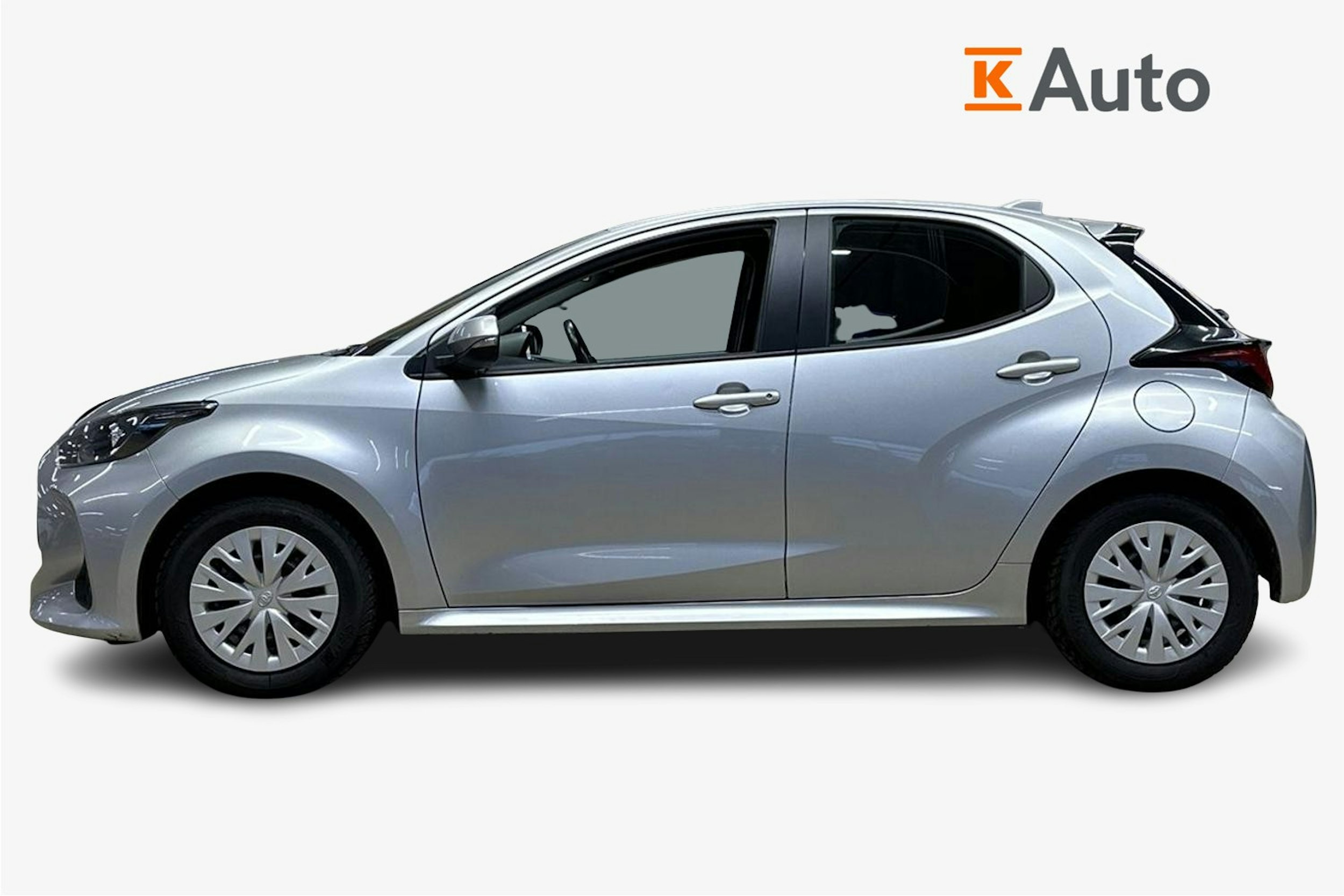 harmaa Toyota Yaris 2022 kuva 6.