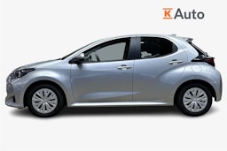 harmaa Toyota Yaris 2022 kuva 6.