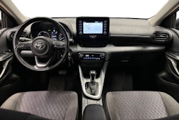 harmaa Toyota Yaris 2022 kuva 9.