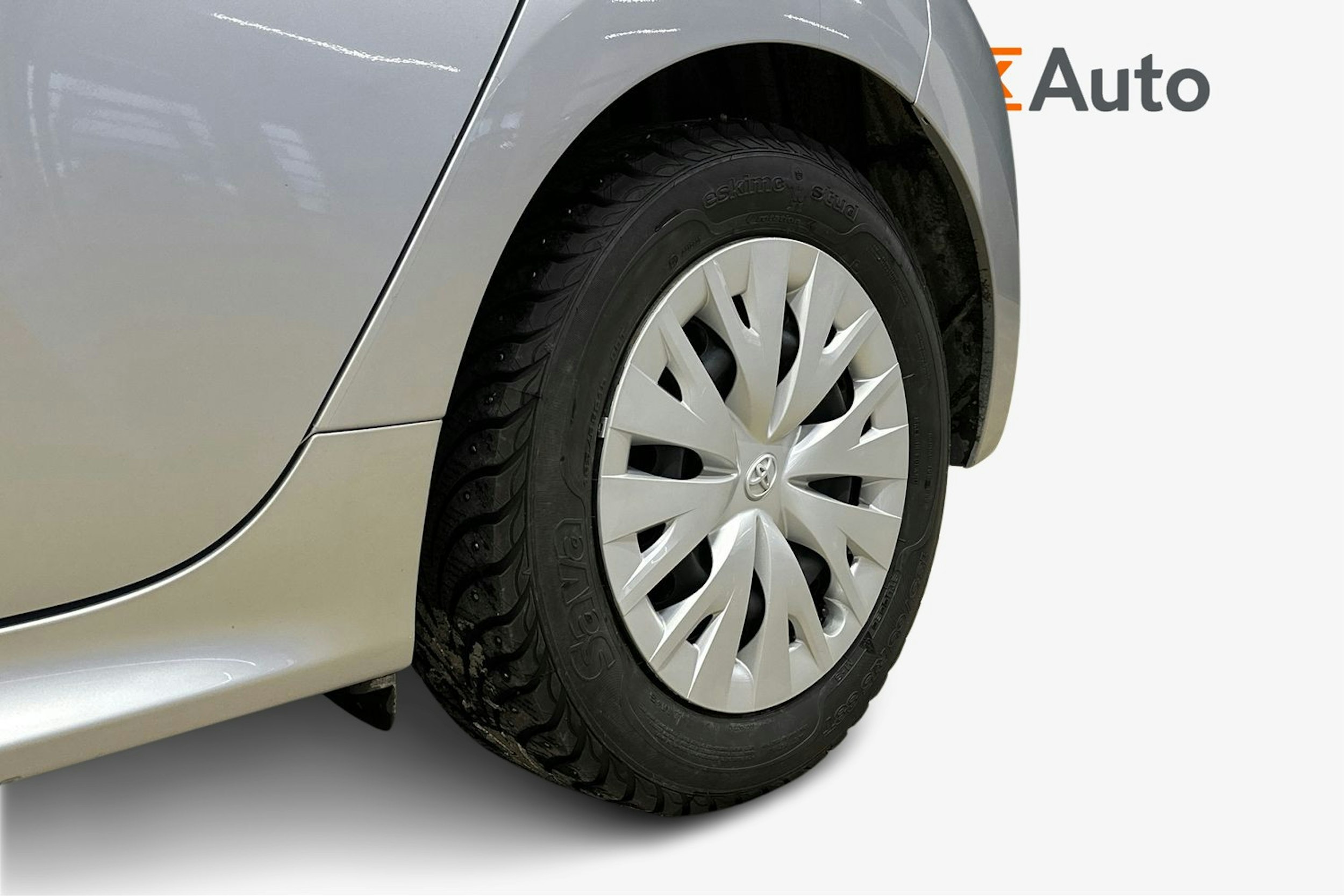 harmaa Toyota Yaris 2022 kuva 11.